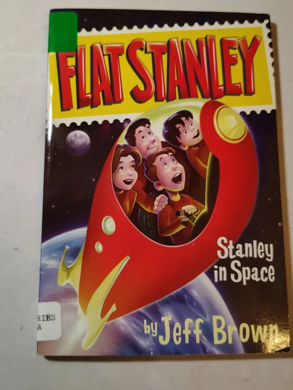 Lot 2 Flat Stanley Chapter Books In Space Christmas Adventure PB